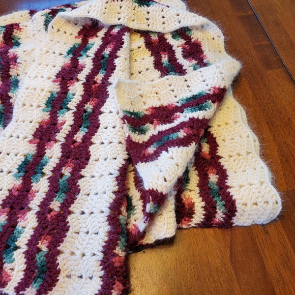 handmade crochet blanket - Cream, Green, and Red - Picture 3 of 3